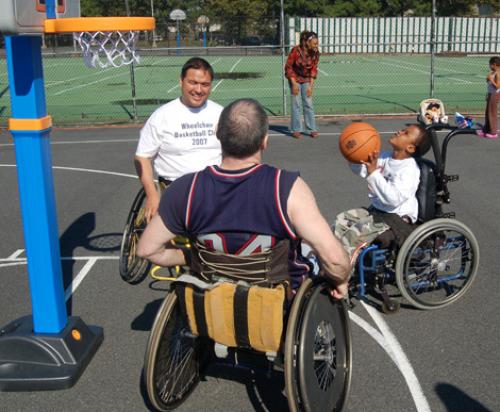 تاثیر فعالیت های بدنی و ورزش بر سلامتی معلولین