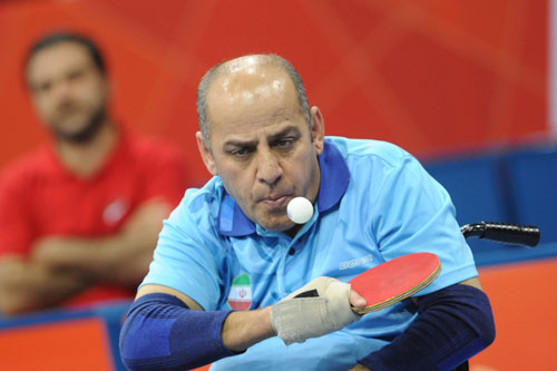 
تصاویری از حسن جانفشان ورزشکار پینک پنگ باز ایرانی حاضر در بازیهای پارالمپیک لندن
